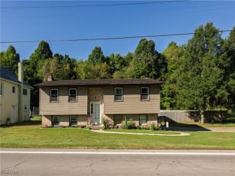 390 Ross Drive, Waynesburg, OH, 44688