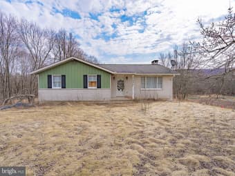 3394 Summer Valley Rd, New Ringgold, PA, 17960
