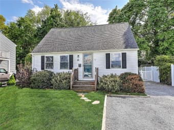 70 Boyce Ave, Bristol County, RI, 02806