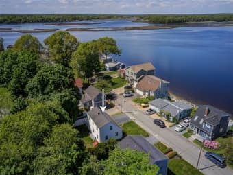 70 Boyce Ave, Bristol County, RI, 02806