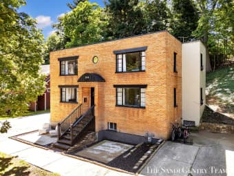 214 Clinton Avenue, Grand Haven, MI, 49417