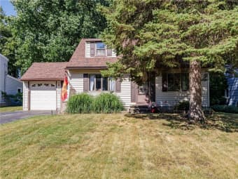 573 Harvest Dr, Greece, NY, 14626