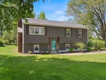 4 Crestview Terrace, Rockingham County, NH, 03885