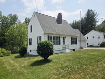12 New Searles Rd, Nashua, NH, 03062