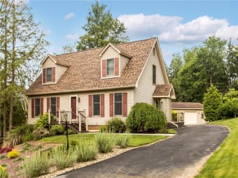 4 Pleasant Grove Drive, Beaver Falls, PA, 15010