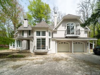 2743 Lakeshore Drive, Fennville, MI, 49408
