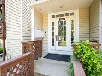 D3/1316 Cedarwood Drive, Westlake, OH, 44145