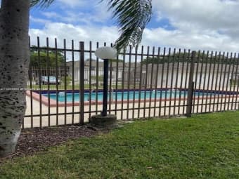 4/6871 SW 129th Ave, Kendale Lakes, FL, 33183