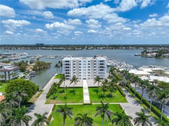 2B/1325 7th Street South, Naples, FL, 34102