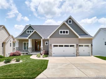 10234 Village Drive East, Foristell, MO, 63348