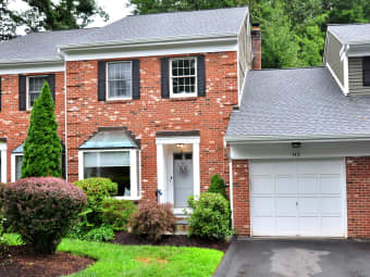 142/142 Tunxis Village, Hartford County, CT, 06032
