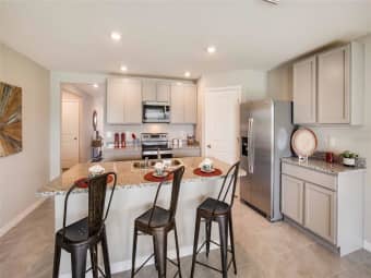 8465 Las Palmas Way, Wildwood, FL, 34785