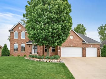 244 Meadowood Lane, Vadnais Heights, MN, 55127
