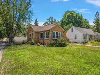 678 Pine Avenue, Holland, MI, 49423
