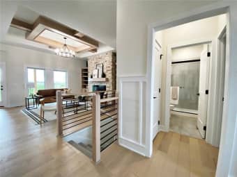 5888 Northwest Black Oak Court, Parkville, MO, 64152