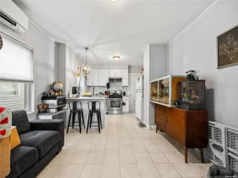 2871 Wellman Avenue, New York, NY, 10461