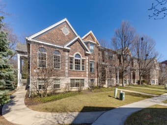 528 Prestwick Lane