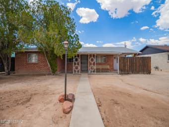 1137 North Rosemont Boulevard, Tucson, AZ, 85712