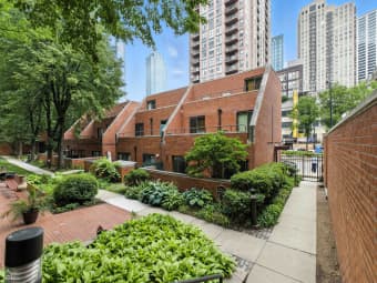 A/1121 South Plymouth Court, Chicago, IL, 60605