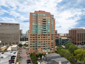 10E/8025 Maryland Avenue, Clayton, MO, 63105