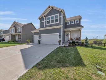 1813 Southwest Merryman Drive, Lee's Summit, MO, 64082