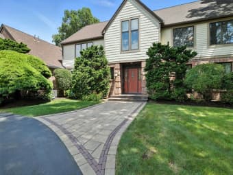 111 Ashford Road, Longmeadow, MA, 01106
