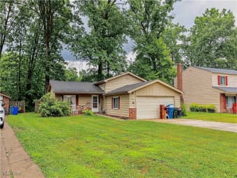 26332 Redwood Drive, Olmsted Falls, OH, 44138