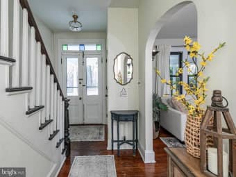 2 Front St, Hopewell, NJ, 08525
