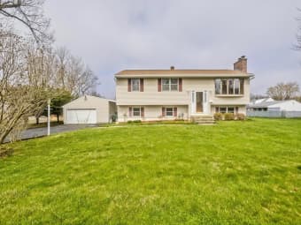 20 Rosemont Street, Chicopee, MA, 01013