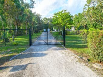 950 Trotter St, Nokomis, FL, 34275