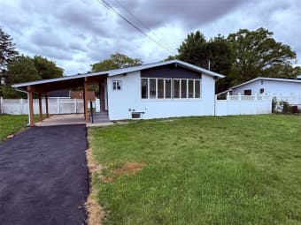 16 Lace Ln, Central Islip, NY, 11722
