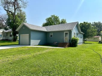 1208 Apel Avenue, Worthington, MN, 56187