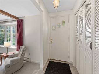 55 Warren St, Worcester County, MA, 01505