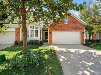 153 Vonbehren Dr, Chesterfield, MO, 63005