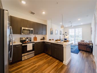 604-301/604 East Highland Mall Boulevard, Austin, TX, 78752