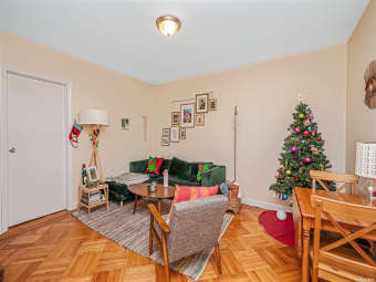 22-66 Crescent Street, New York, NY, 11105