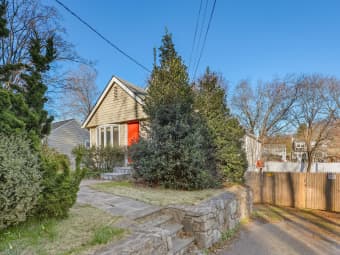 105 Valley Rd, Westport, CT, 06880