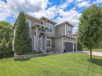 4204 SW Stoney Brook Dr, Lee's Summit, MO, 64082