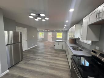 167 South Pine Street, Zanesville, OH, 43701