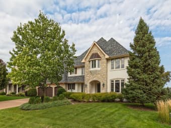 9727 Sky Ln, Eden Prairie, MN, 55347