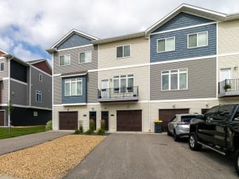 2172 Rolling Green Trail, North Mankato, MN, 56003