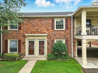 5830 Spotswood Drive, Lyndhurst, OH, 44124