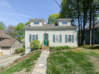 10 Church St, Worcester County, MA, 01519