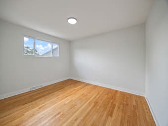 8532 South Prairie Avenue, Chicago, IL, 60619