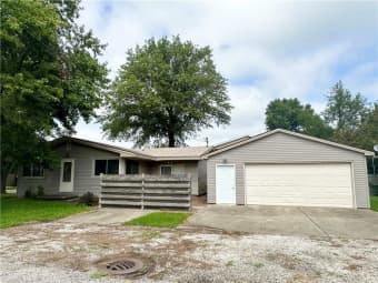 13 East Pilot Street, Ridge Farm, IL, 61870