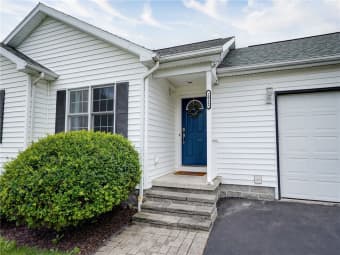 2012 Rainbow Ln, Lima, NY, 14485