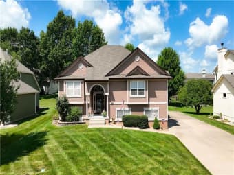 5118 Southwest Pelican Point, Lee's Summit, MO, 64082