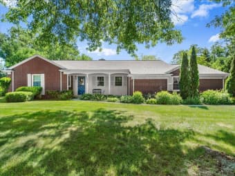 1636 Woodcliff Drive Southeast, Grand Rapids, MI, 49506