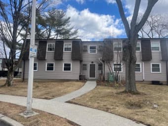 B/100 Gerald Drive, Poughkeepsie, NY, 12601