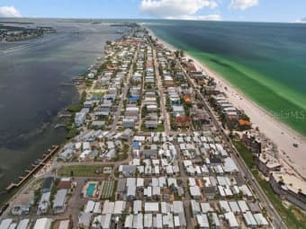 317/2601 Gulf Drive North, Bradenton Beach, FL, 34217